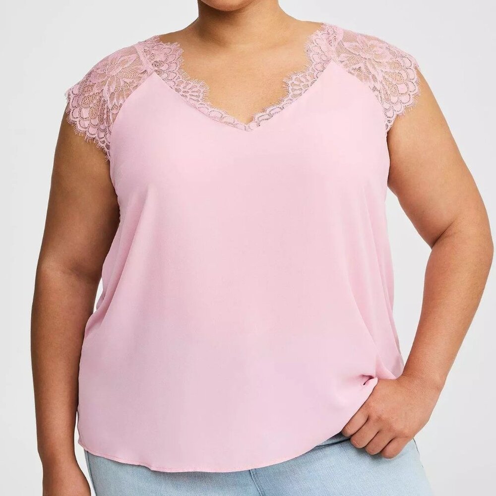 NWT Torrid Georgette Lace Trim Short Sleeve Blouse